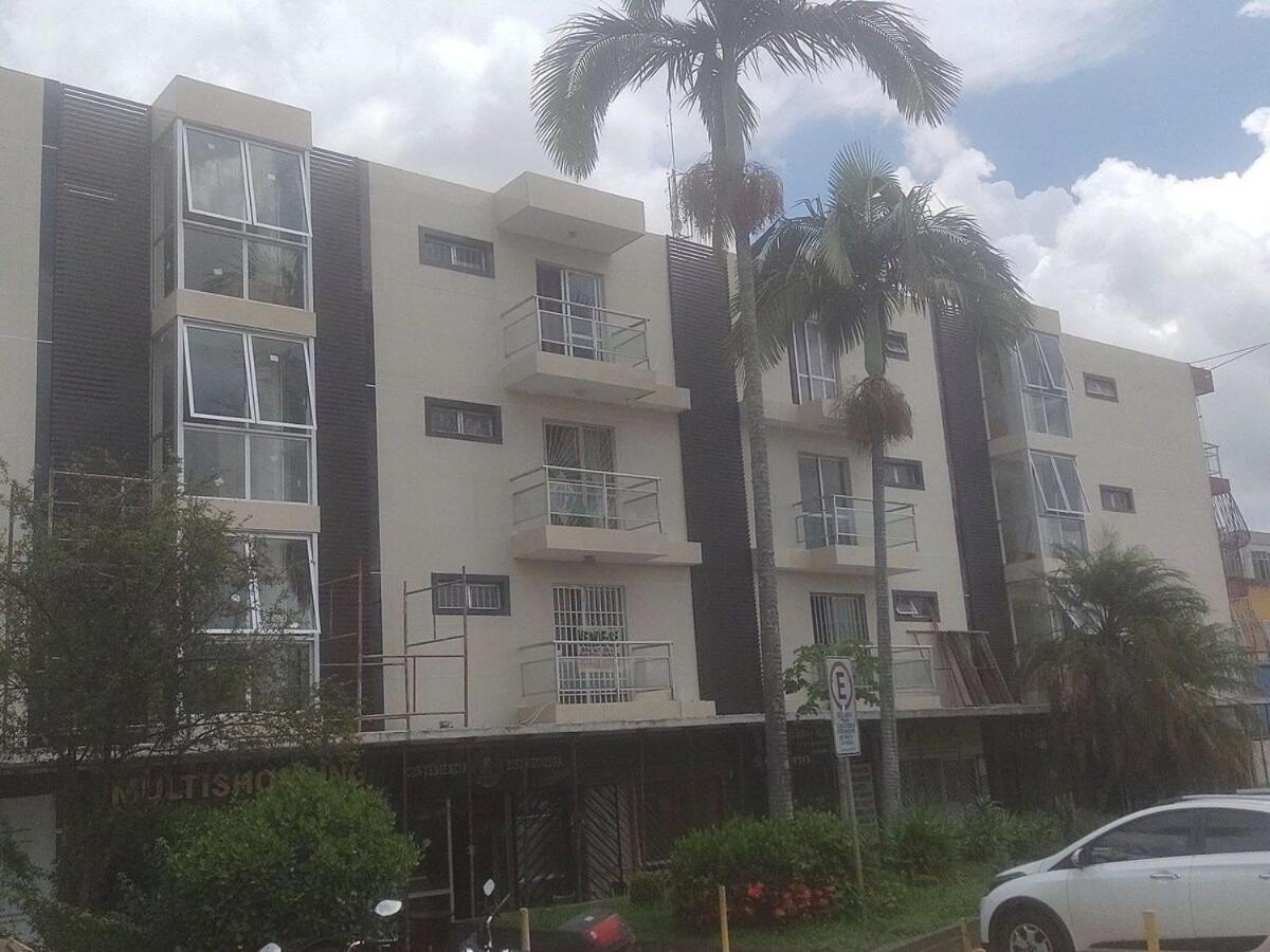 A 5 Km Do Aeroporto No Centro Do Nucleo Bandeirante 156 Apartamento Brasília Exterior foto
